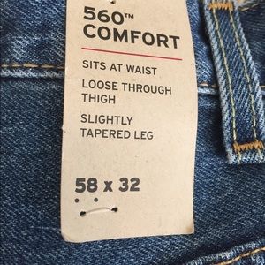 Levis 560 Loose Comfort Fit Jeans 58x32